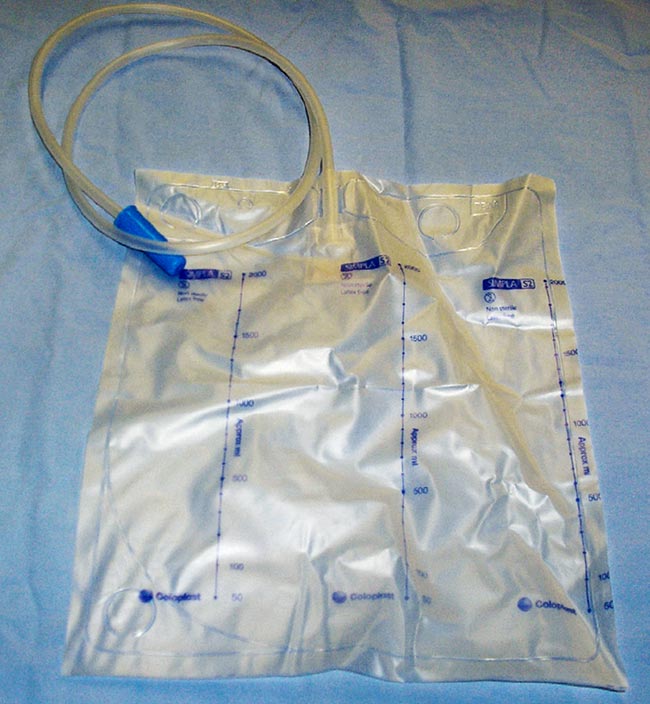 Urinary catheters should be connected to a urinary bag.