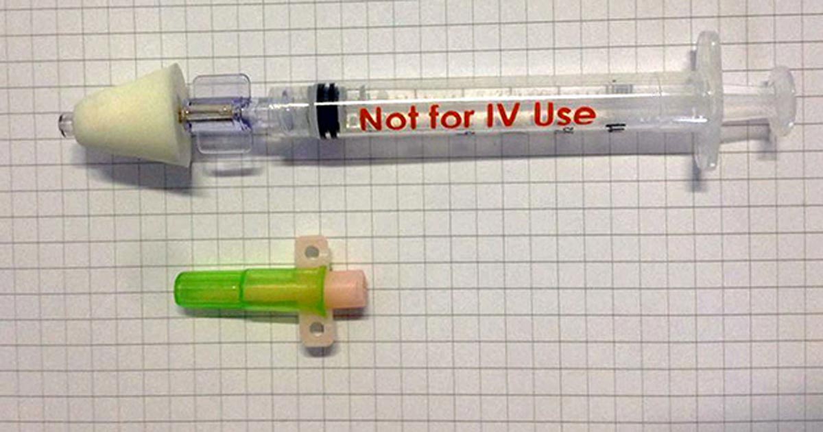 Figure 1. A mucosal administration device. The device consists of a syringe (1ml or 3ml) and, attached to the syringe, an atomizer. The latter turns the medication into a fine mist (30 microns to 100 microns).