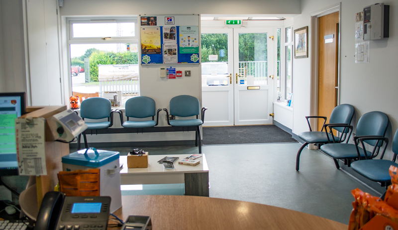 Reception-Cotswold-Vets_DSC7652