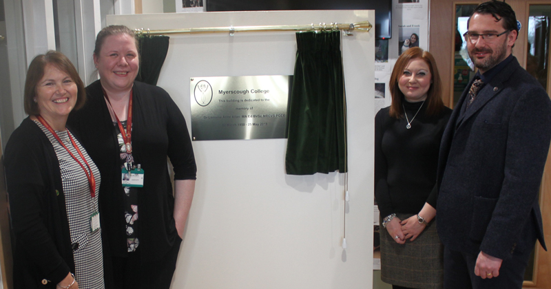 Lorraine Allan’s children, Helen and Robert (right), unveiling the plaque along with Alison Robinson, and head of veterinary nursing and farriery, Claire Bloor.
