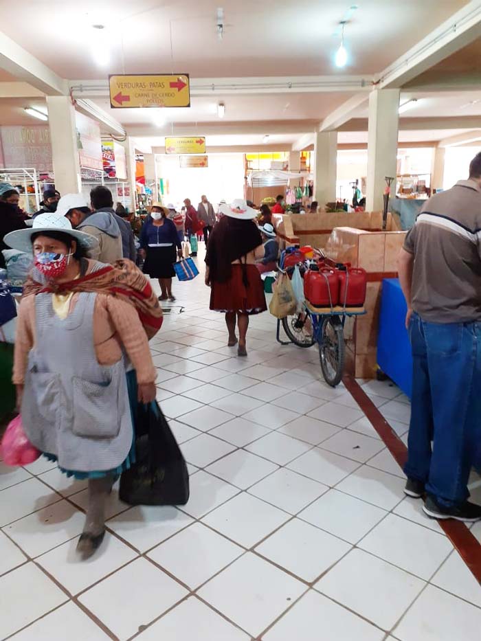 A market in Sabaca, Bolivia. Image © Christine Leyns