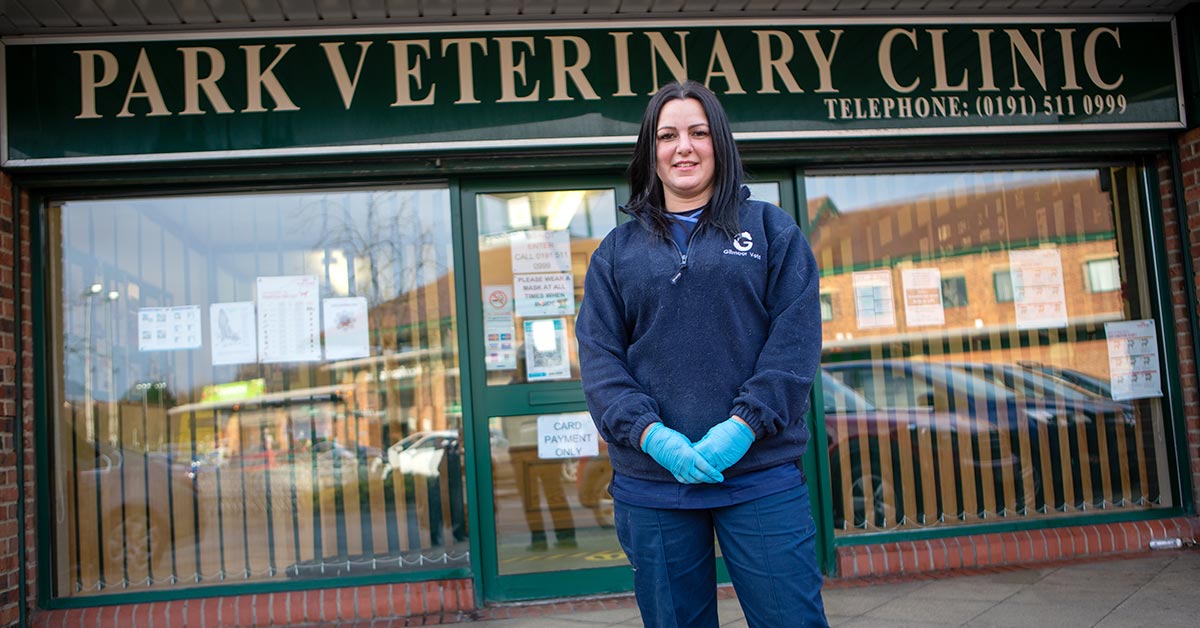 Vet clinics near me that sales take payments