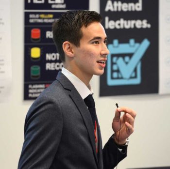 The RVC's Maxim Bembinov was awarded his bursary for research on  improving objectivity of Doppler ultrasound in tendinopathy and desmopathy.